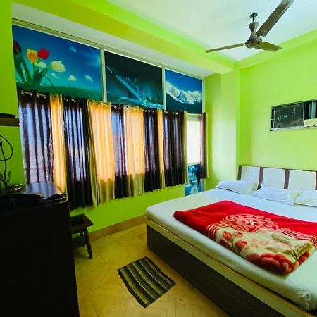 Staymaker Hotel Prerana Tarapith Exterior photo