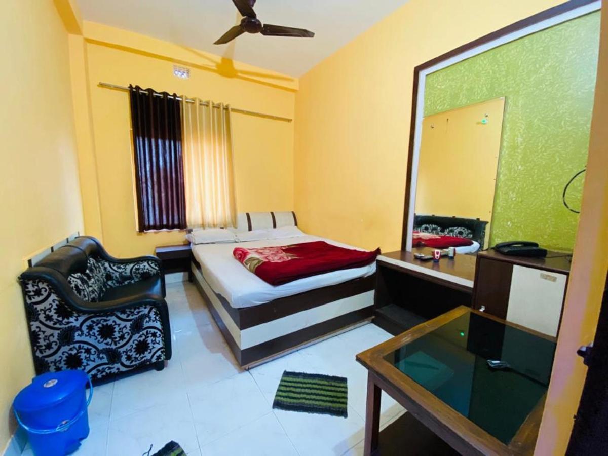 Staymaker Hotel Prerana Tarapith Exterior photo